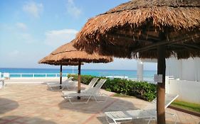 Brisas Beachfront Studios In Hotel Zone